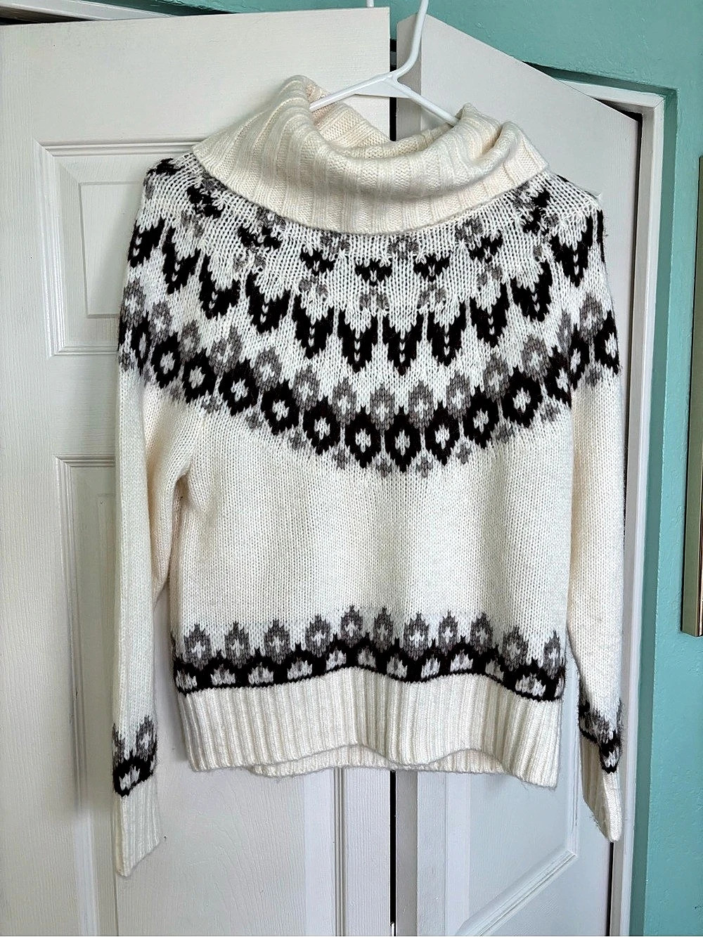 LOFT Fair Isle Cowl Neck Sweater Size Small
